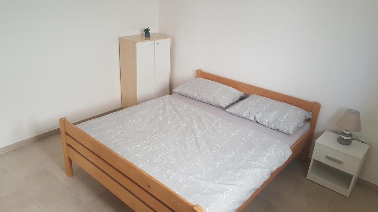 Vila Maria Nin Exteriör bild